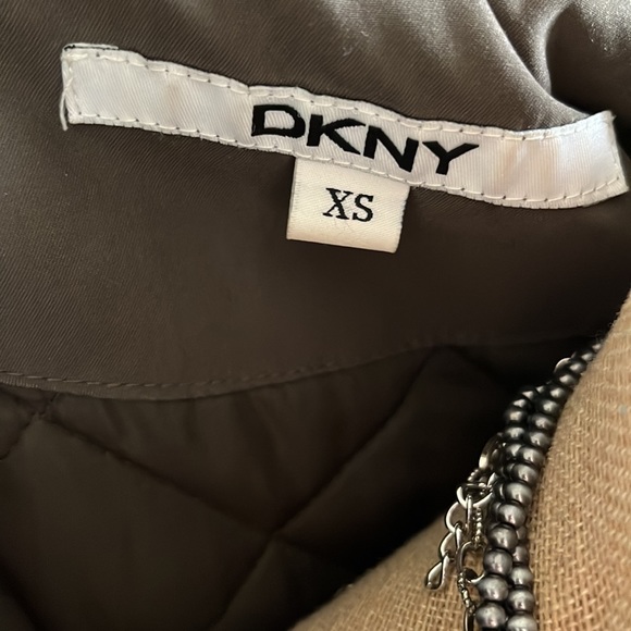 DKNY coat - Picture 8 of 9